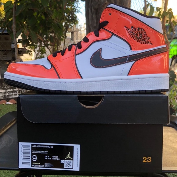 jordan 1 orange size 9